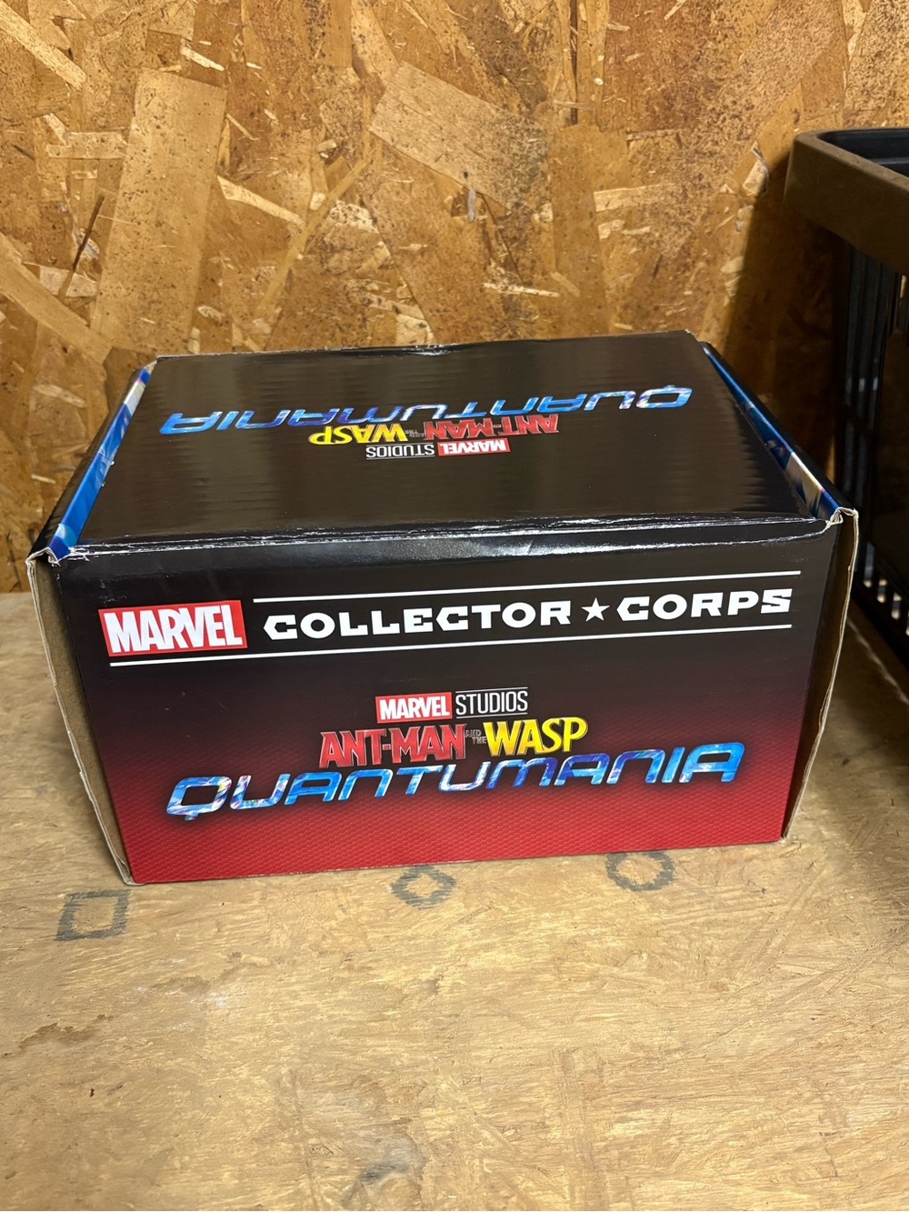 Marvel Ant-Man and The Wasp: Quantumania Blue and Red Collector Box
